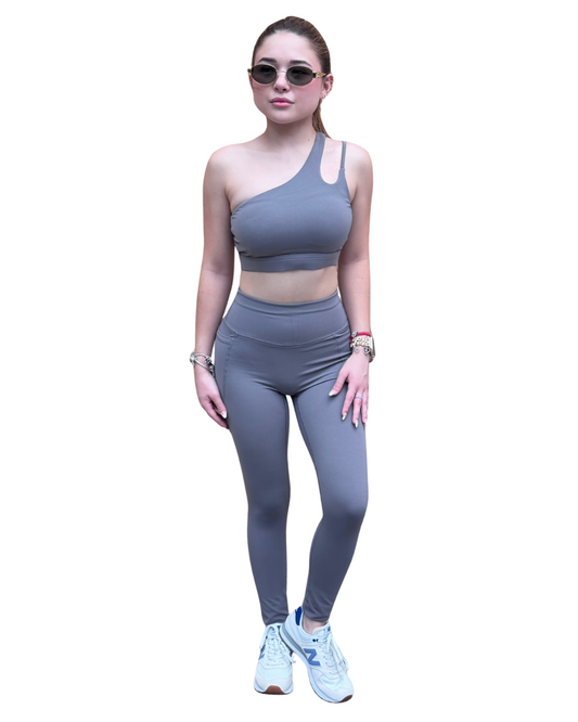 Conjunto deportivo gris asimétrico - Synergy