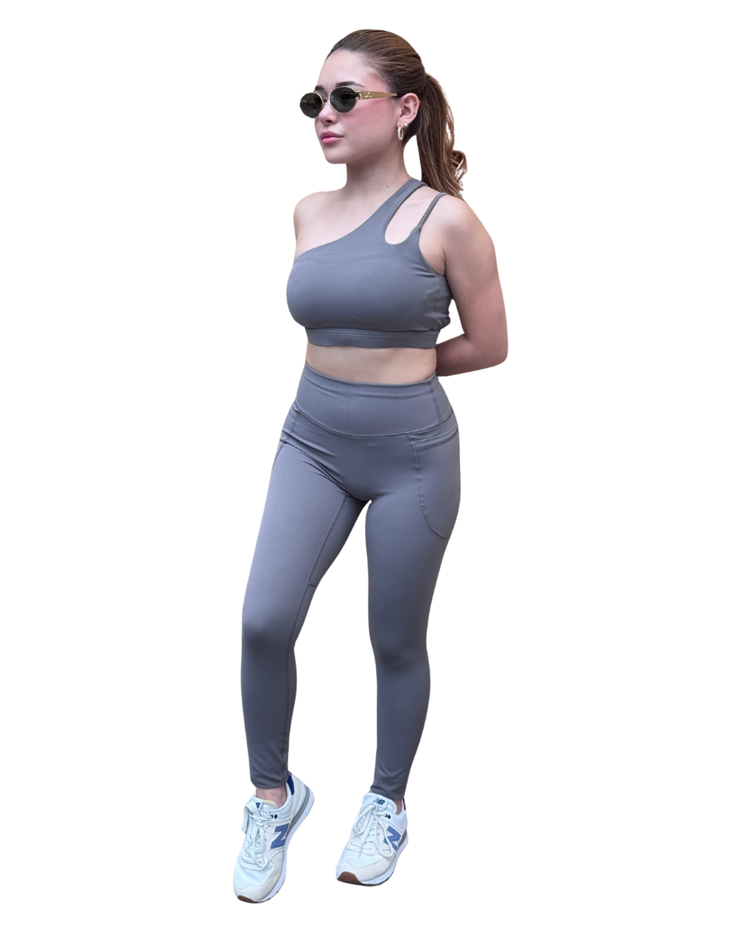 Conjunto deportivo gris asimétrico - Synergy